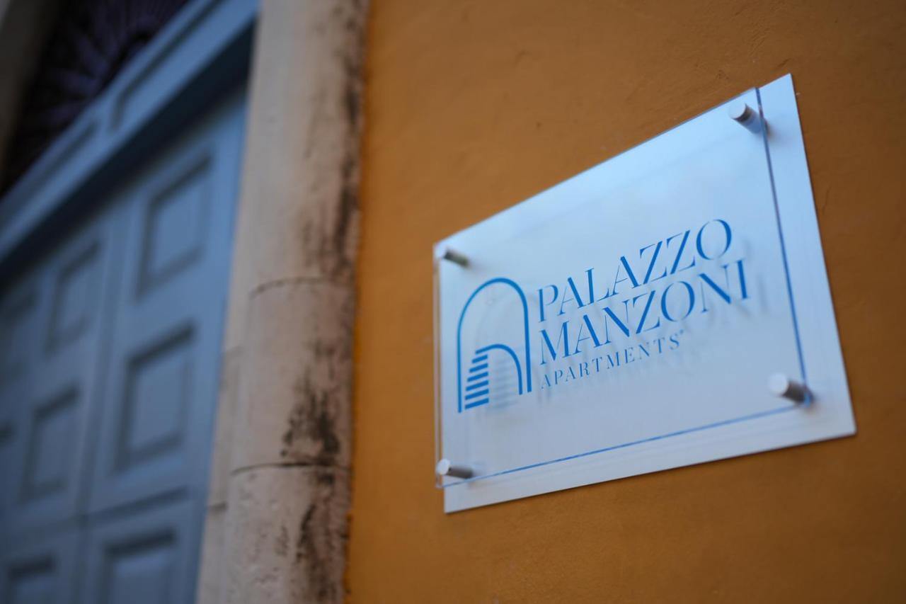 Palazzo Manzoni Apartments Bari Bagian luar foto