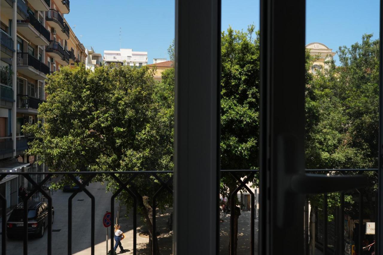 Palazzo Manzoni Apartments Bari Bagian luar foto