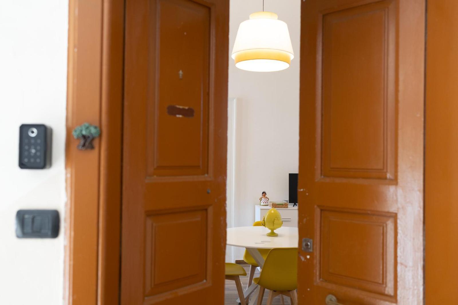 Palazzo Manzoni Apartments Bari Ruang foto